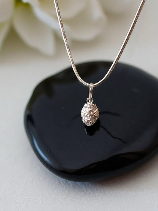 Minimal Royal Roaring Lion Pendant For Men