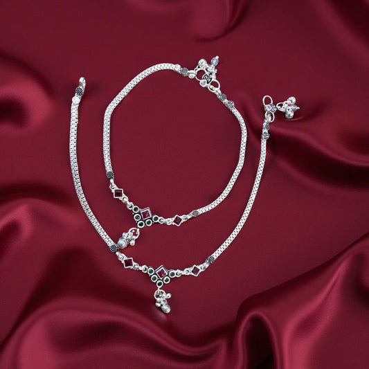 Red Square Elegant Ankelet(Payal) For Women