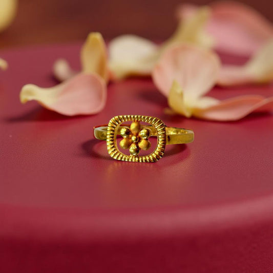 Matt Glossy Floral Gold Ladies Ring