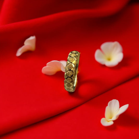 Casting Gold Band Ring