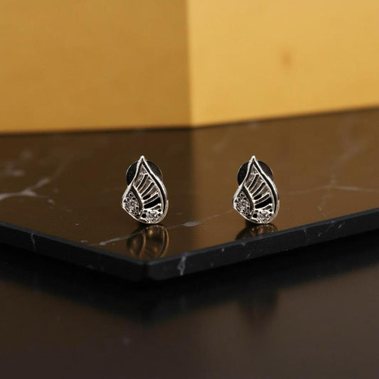 Dew Leafy Pendant Necklace For Women